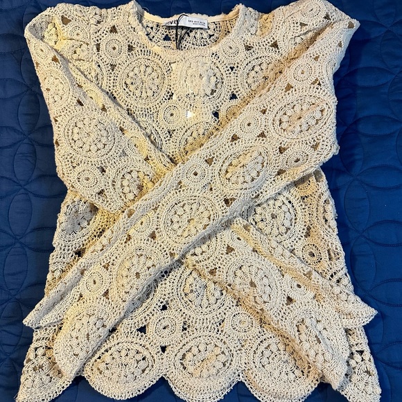 Zara Top - Picture 2 of 4